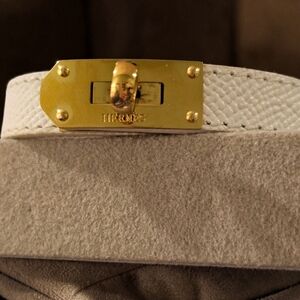 White And Gold Turnlock Cuff